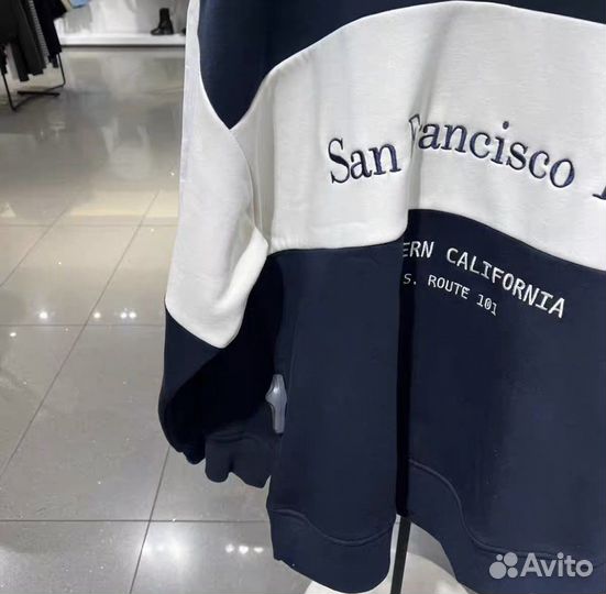 Костюм спортивный