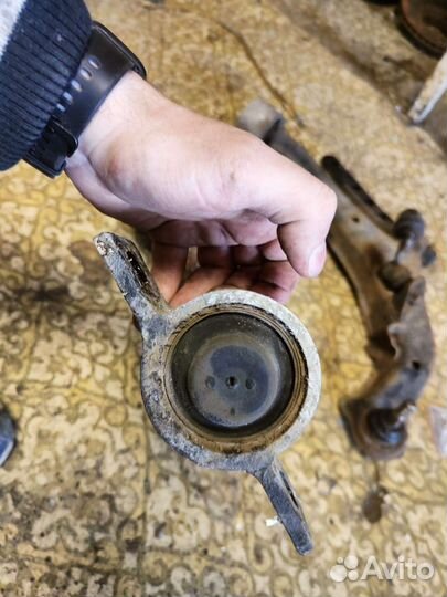 Рычаги передние Maxima A 33