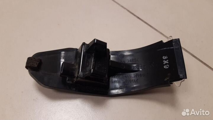 Повторитель указателя поворота в зеркало правый