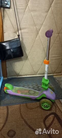 Самокат детский трехколесный с сиденьем