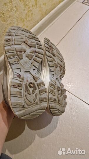 Кроссовки женские 36