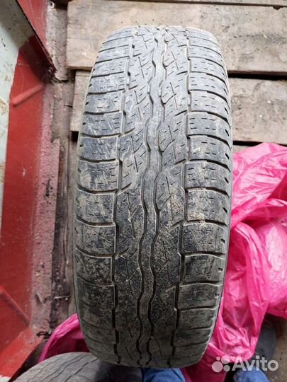 Bridgestone Dueler H/T 687 225/65 R17