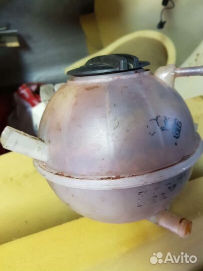 Бачок расширительный для Фольсвагена