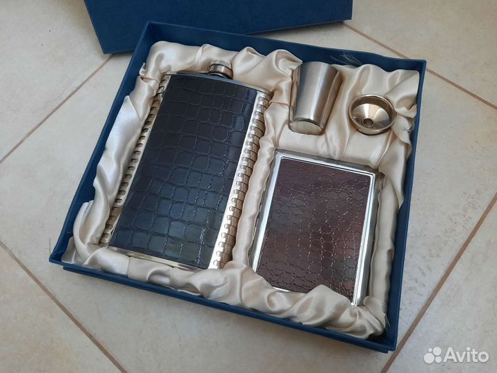 Набор подарочный: фляга, стопка, портсигар