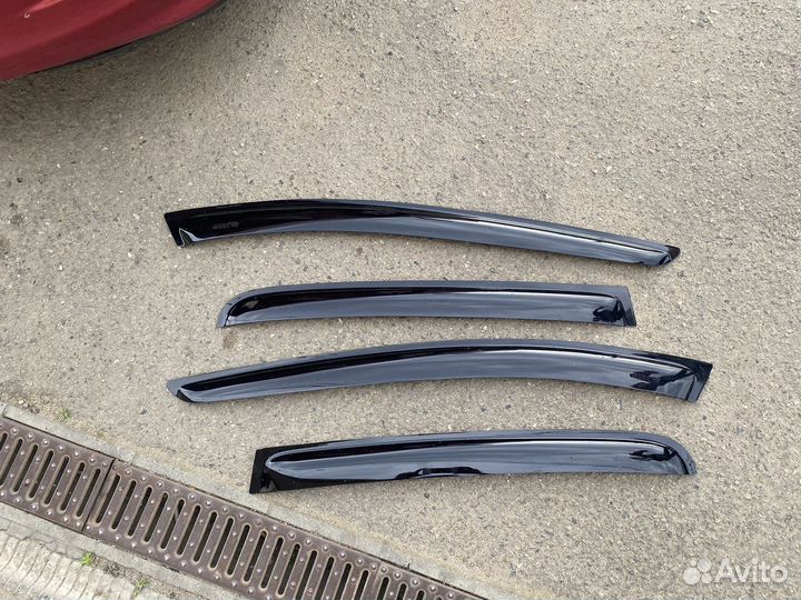 Ветровики Peugeot 308