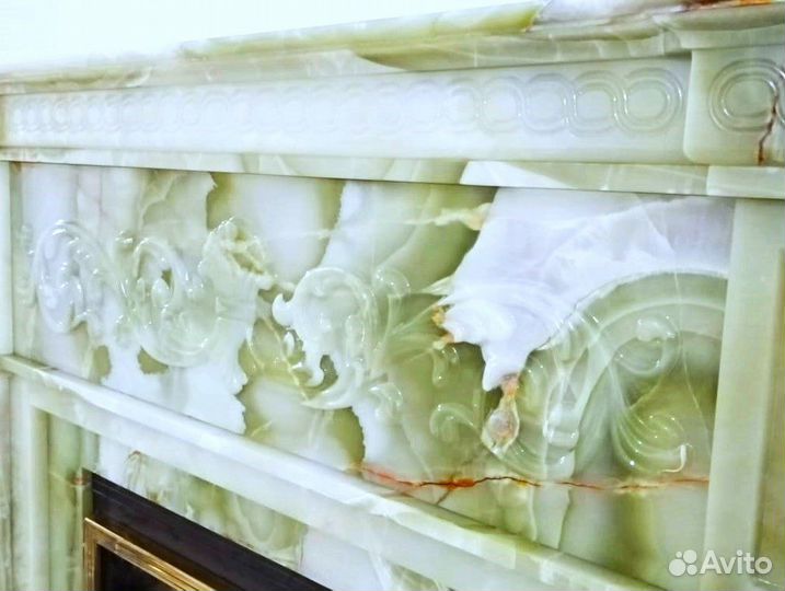 Печь-камин из оникса Onice Jade Green