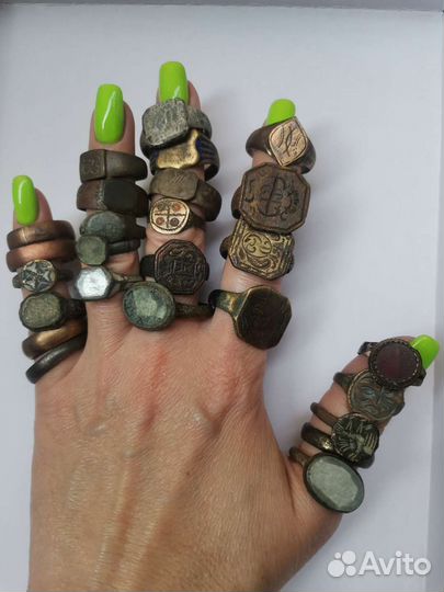 Бронзовые старинные кольца предметы копанина