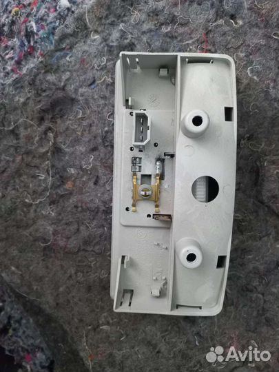 Плафон салона Volkswagen Polo 2013