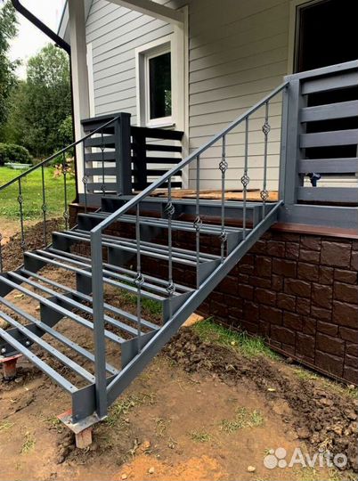 Металлических лестниц Монтаж