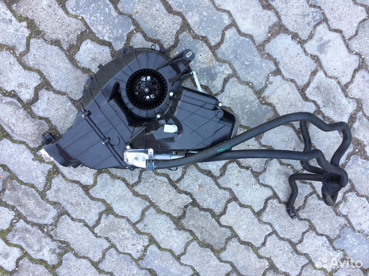 Т5/Т6 Печка печь задняя Мультиван Т5 Т6 Каравелла