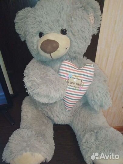 Плюшевый медведь