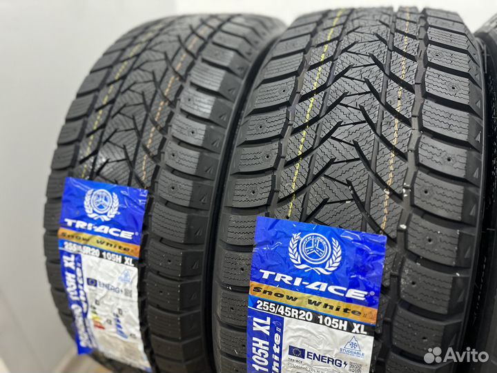 Tri Ace Snow White II 255/45 R20 105H