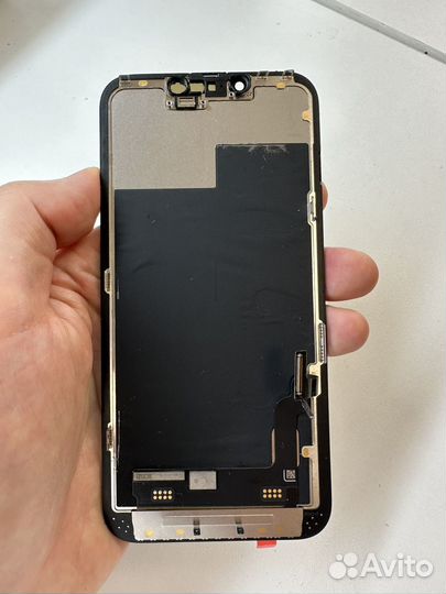 Дисплей iPhone 13