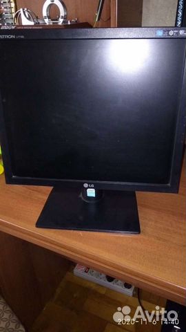 Монитор LG