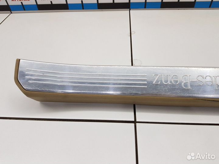 Накладка на порог передняя левая