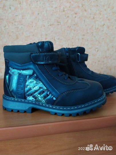 Ботинки новые 31
