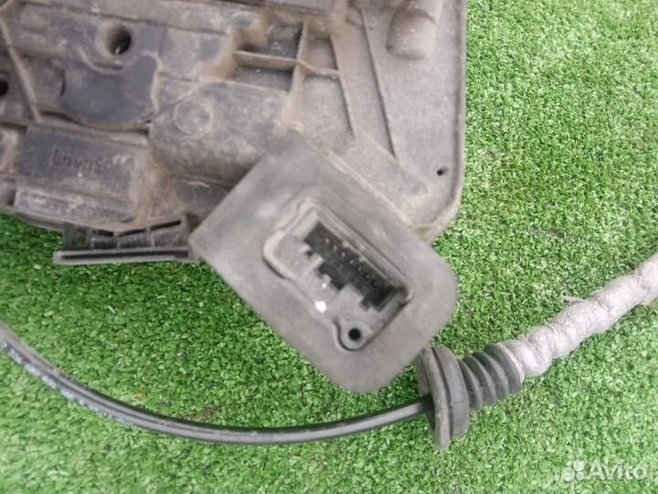 Замок задней левой двери Volkswagen Polo 5 (RUS)