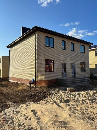 Таунхаус 100 м² на участке 2,7 сот.