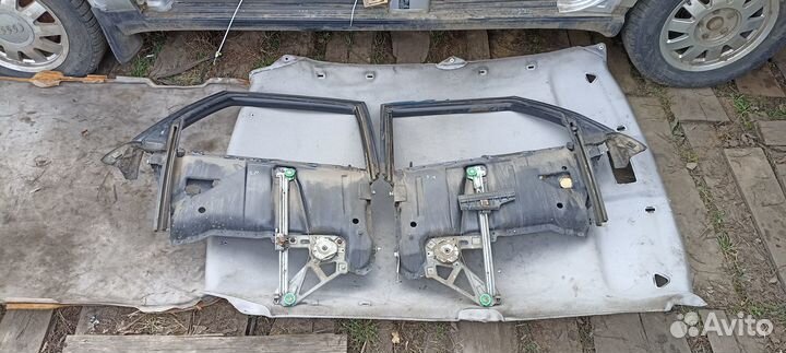 Стеклоподъемник механический задний Ауди а6с4