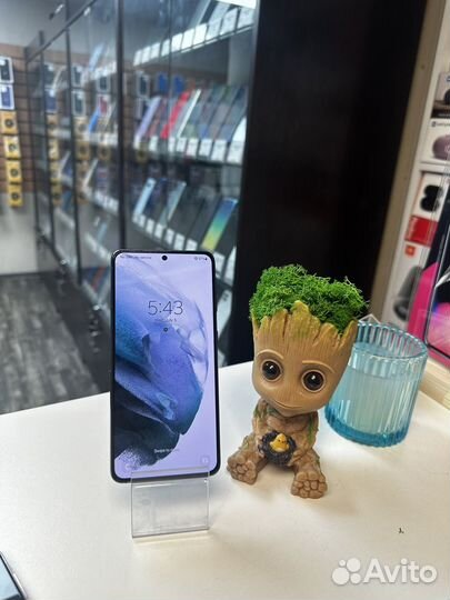 Samsung Galaxy S21, 8/256 ГБ