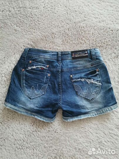 Женские джинсовые шорты 44