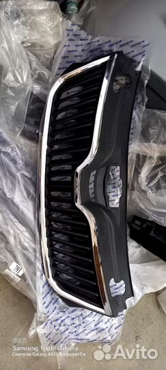 Решетка радиатора Skoda Rapid 13-20г