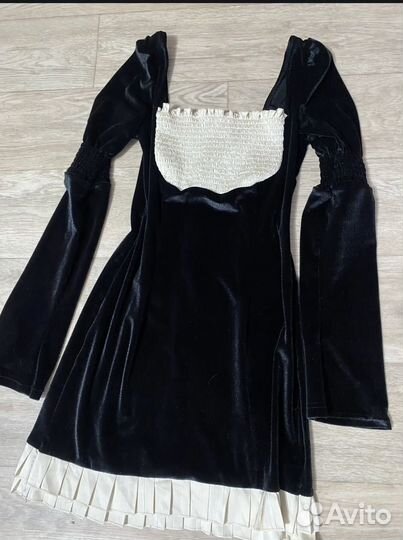 Платье женское