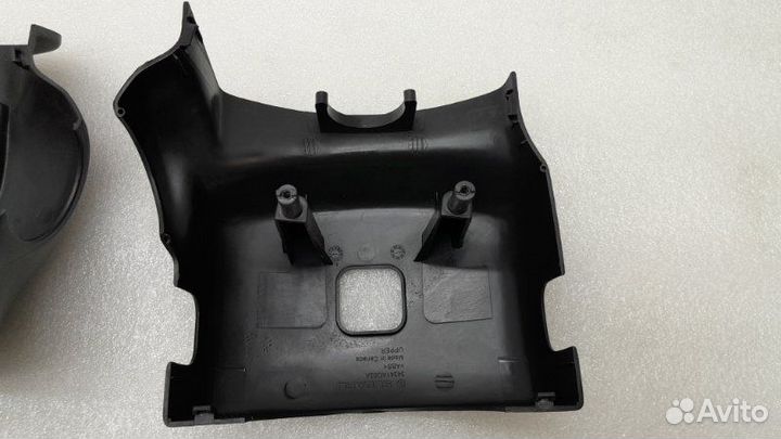 Кожух рулевой колонки Subaru Tribeca WX EZ30D 2007