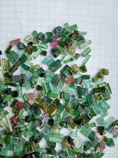 Турмалины, гранаты, аквамарины