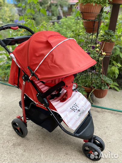 Прогулочная коляска