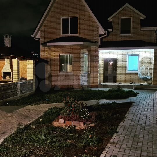 Дом 100 м² на участке 8 сот.