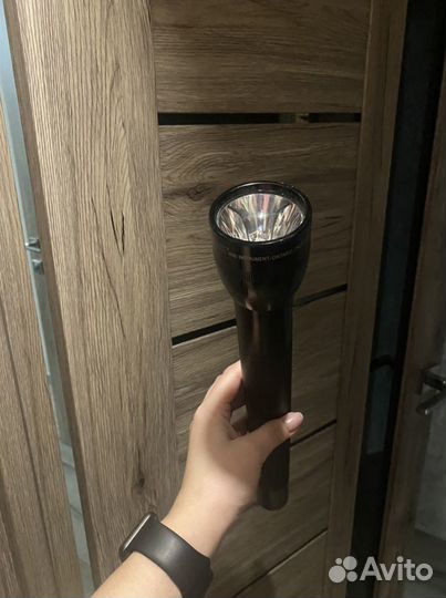 Фонарь дальность освещения 338метров