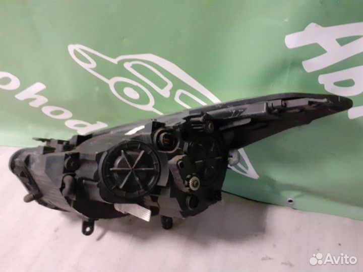 Фара Галоген передняя правая Hyundai I40 VF