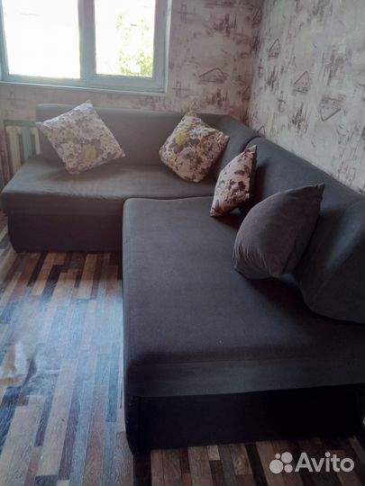 Угловой диван-кровать хороший