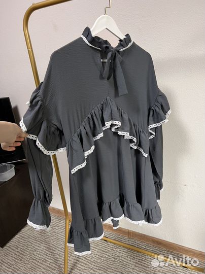 Платье серое