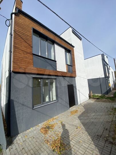 Дом 177,5 м² на участке 3 сот.