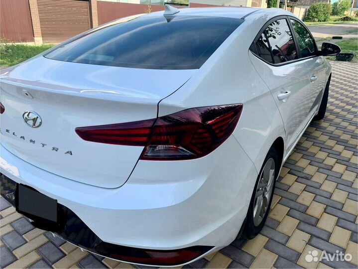 Hyundai Elantra 2.0 AT, 2019, 50 000 км