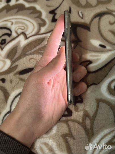iPhone Xs, 64 ГБ