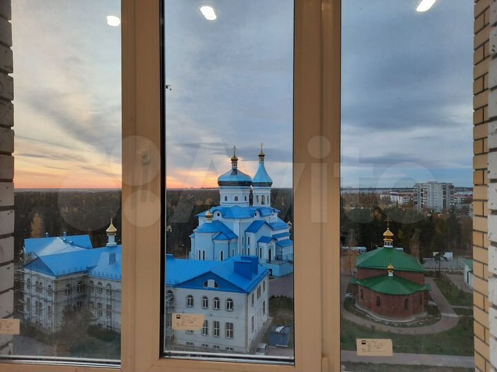 2-к. квартира, 52 м², 4/12 эт.