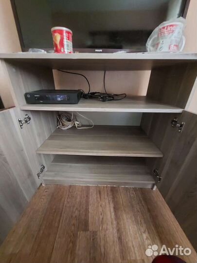 Две тумбочки