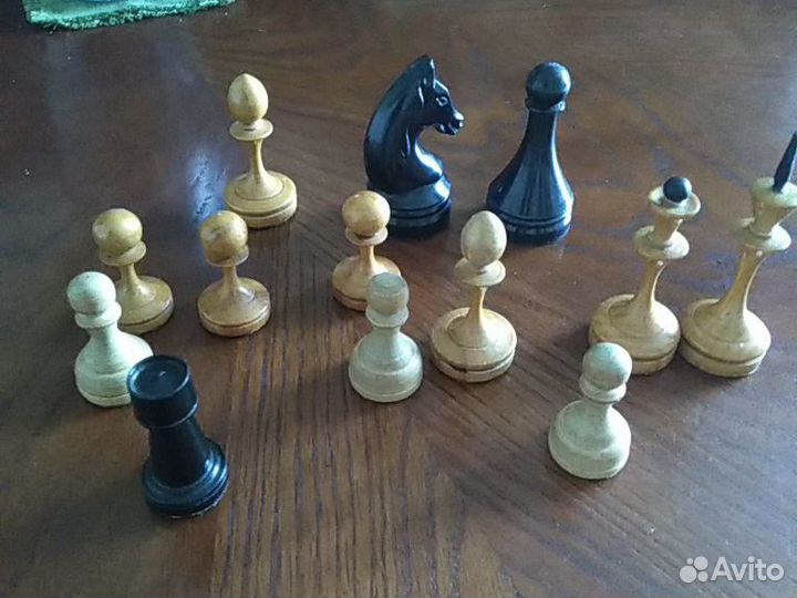 Шахматы СССР, дерево +отдельные фигурки