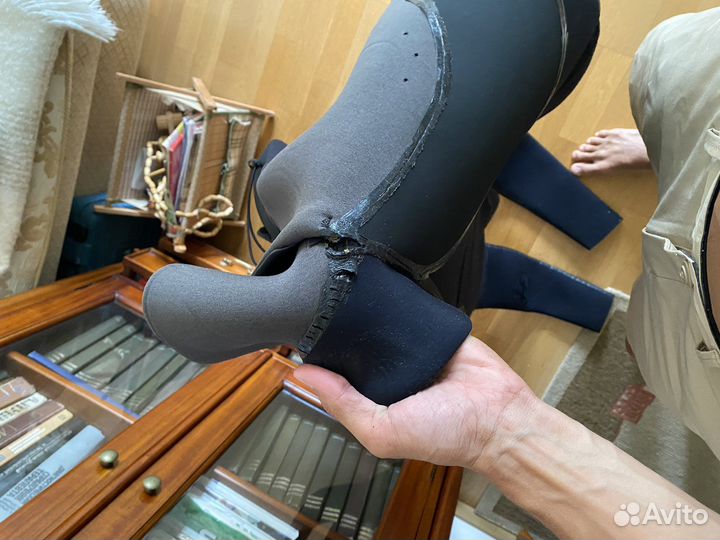 Гидрокостюмы, гидротапки, гидроперчатки, гидрошлем