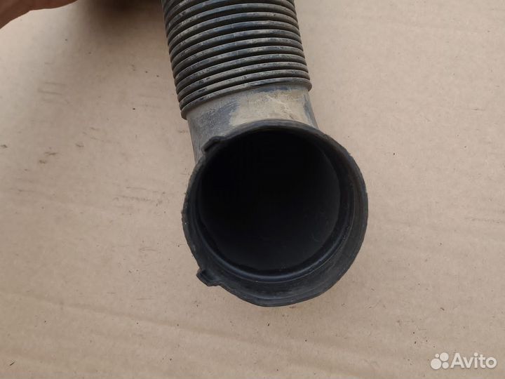 Патрубок воздушного фильтра Opel Astra H