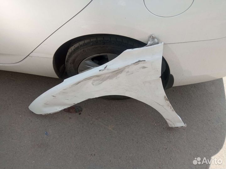 Крыло левое i40