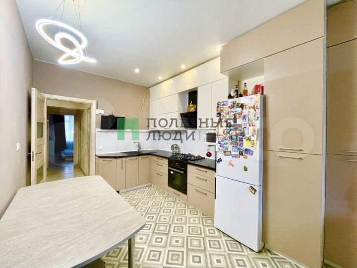 3-к. квартира, 68 м², 1/3 эт.