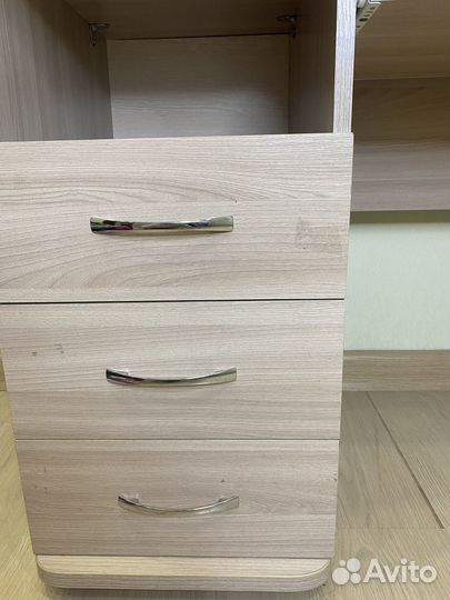 Стол компьютерный