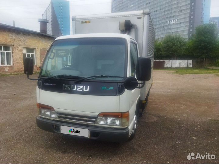 Isuzu Elf, 2002