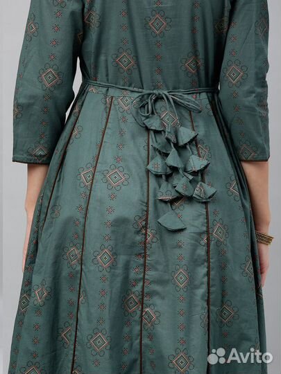 Платье длинное