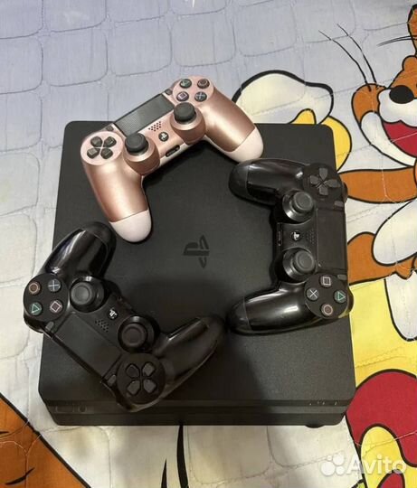 PlayStation 4 slim
