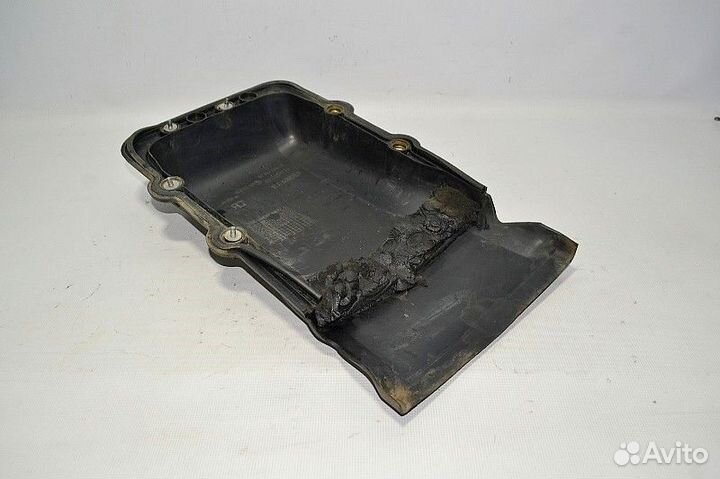 Крышка отделения для жгутов проводов кабины renaul